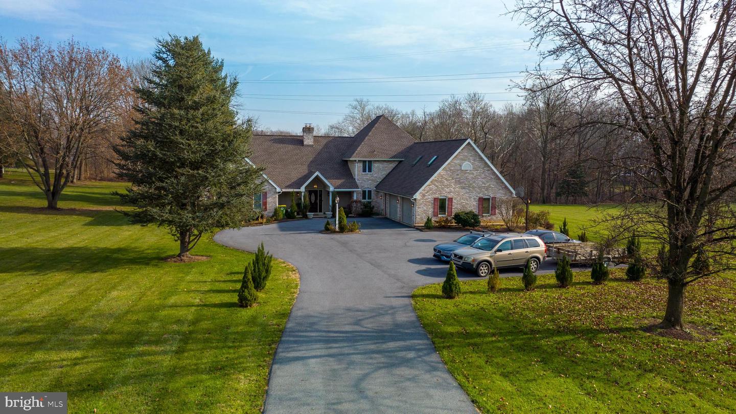 6 Waterfront Estates Dr, Lancaster, PA 17602 MLS PALA2009348