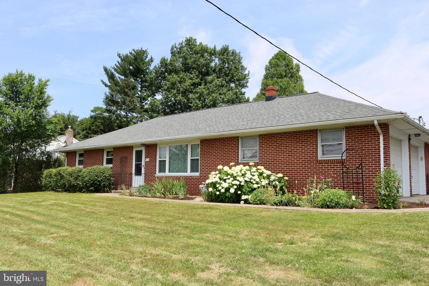 523 E Newport Rd, Lititz, PA 17543 MLS PALA2020706 Coldwell Banker