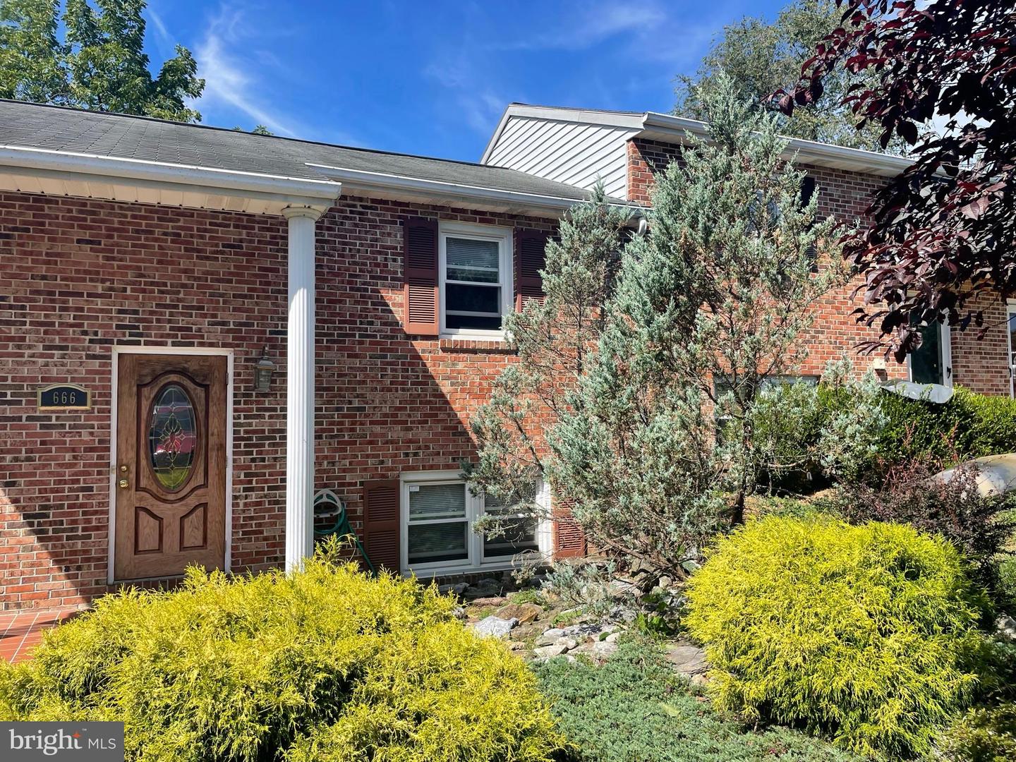 666 S Cedar St, Lititz, PA 17543 MLS PALA2024676 Coldwell Banker