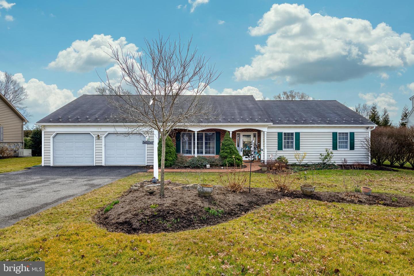 126 Sandstone Dr, Willow Street, PA 17584 MLS PALA2030252 Coldwell