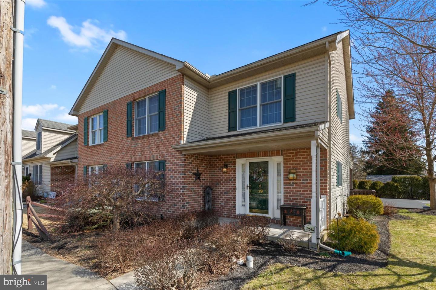 19 W Colebrook St, Manheim, PA 17545 MLS PALA2032486 Coldwell Banker