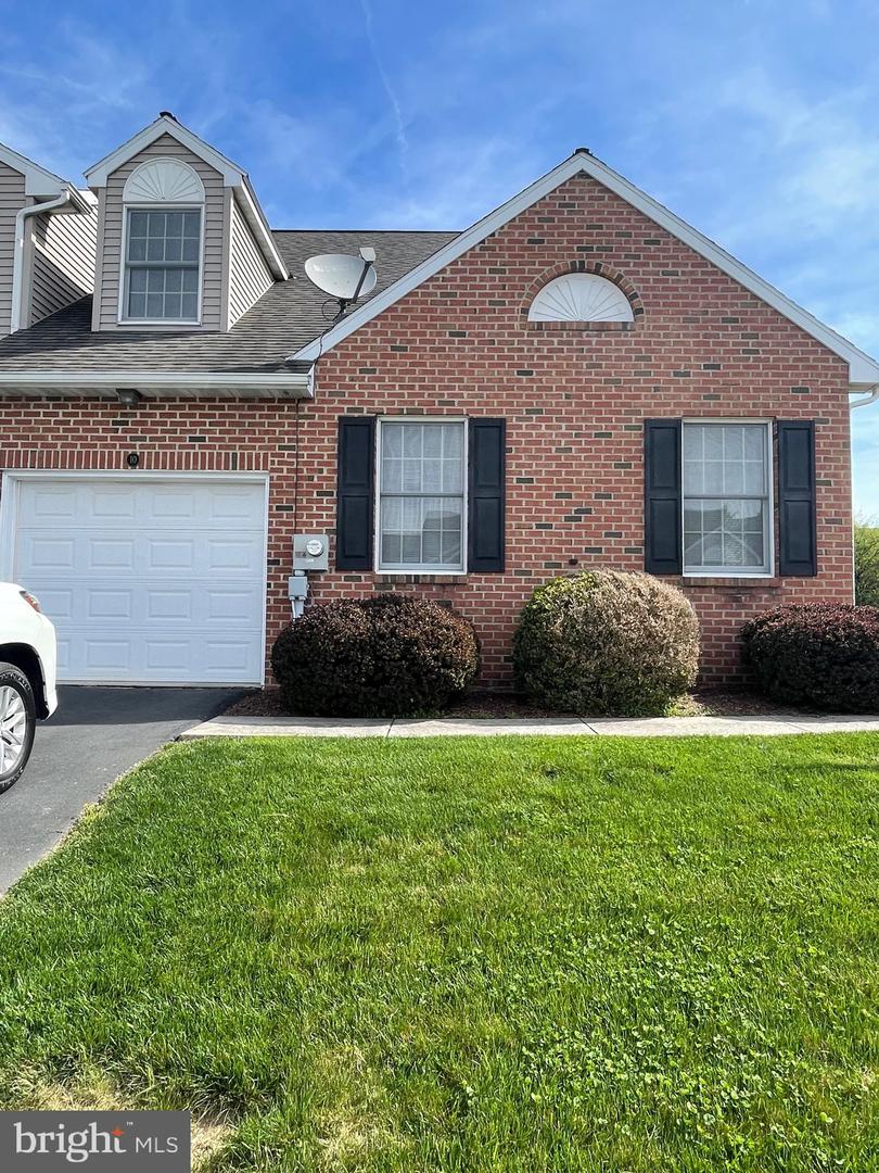 10 Spring Hill Ln, Mountville, PA 17554 MLS PALA2033530 Coldwell Banker