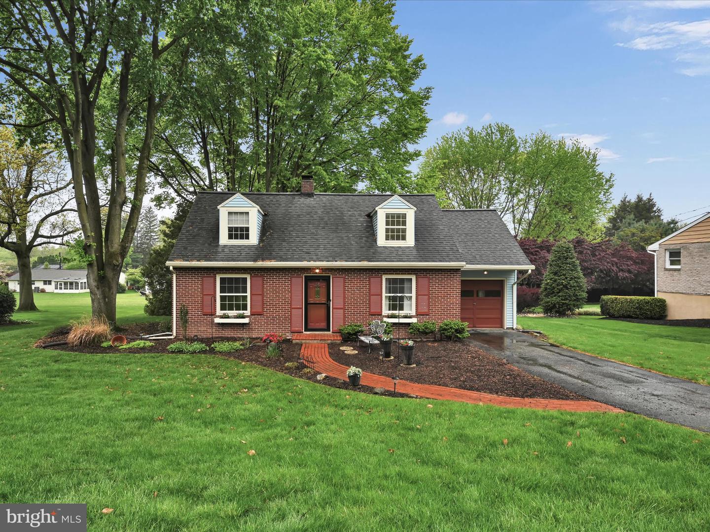 52 Landis Dr, Lancaster, PA 17602 MLS PALA2034076 Coldwell Banker