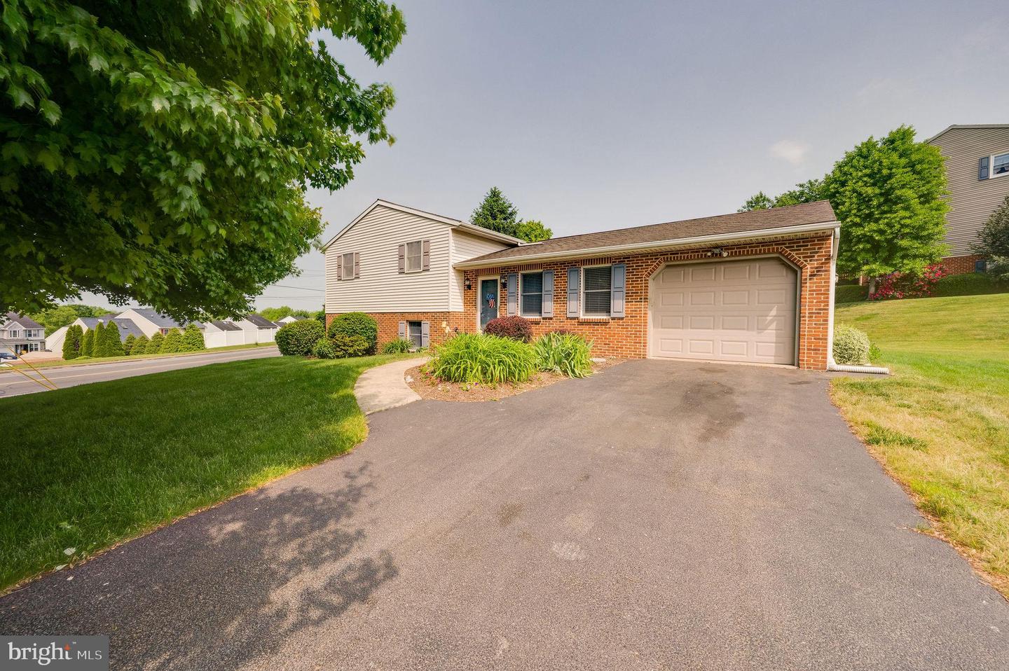 400 Snyder Hill Rd, Lititz, PA 17543 MLS PALA2034974 Coldwell Banker