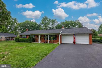 749 Furnace Hills Pike, Lititz, PA 17543 - Photo 1