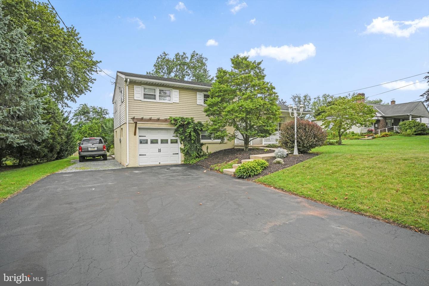 259 N Reamstown Rd, Denver, PA 17517 MLS PALA2038962 Coldwell Banker