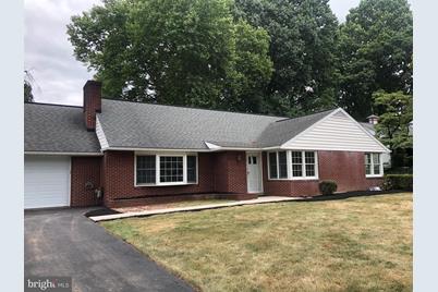 1976 Sterling Place, Lancaster, PA 17601 - Photo 1