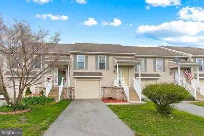 982 Sterling Place, Lancaster, PA 17603 - Photo 1