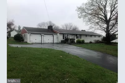 743 N State Street, Ephrata, PA 17522 - Photo 1