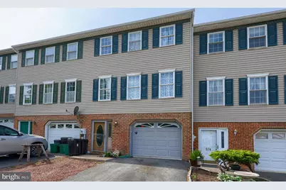 572 Cloverbrook Drive, Ephrata, PA 17522 - Photo 1