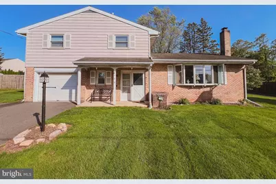 120 Center Avenue, Terre Hill, PA 17581 - Photo 1