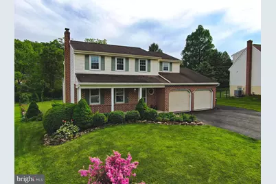 10 Eastbrooke Drive, Ephrata, PA 17522 - Photo 1