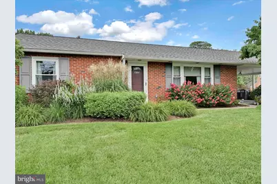 415 Redwood Drive, Lancaster, PA 17603 - Photo 1