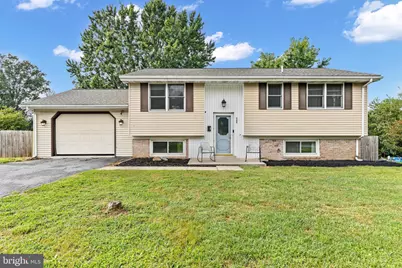 111 Oxford Drive, Lititz, PA 17543 - Photo 1