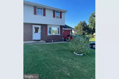 11 Clarendon Drive, Lancaster, PA 17603 - Photo 1