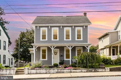 32 S 11th Street, Akron, PA 17501 - Photo 1