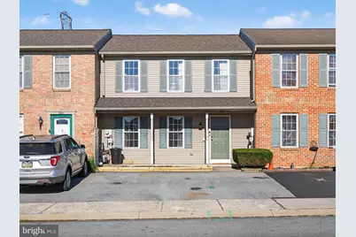 884 Sterling Place, Lancaster, PA 17603 - Photo 1