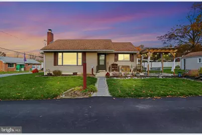 9 Pine Street, Mount Joy, PA 17552 - Photo 1