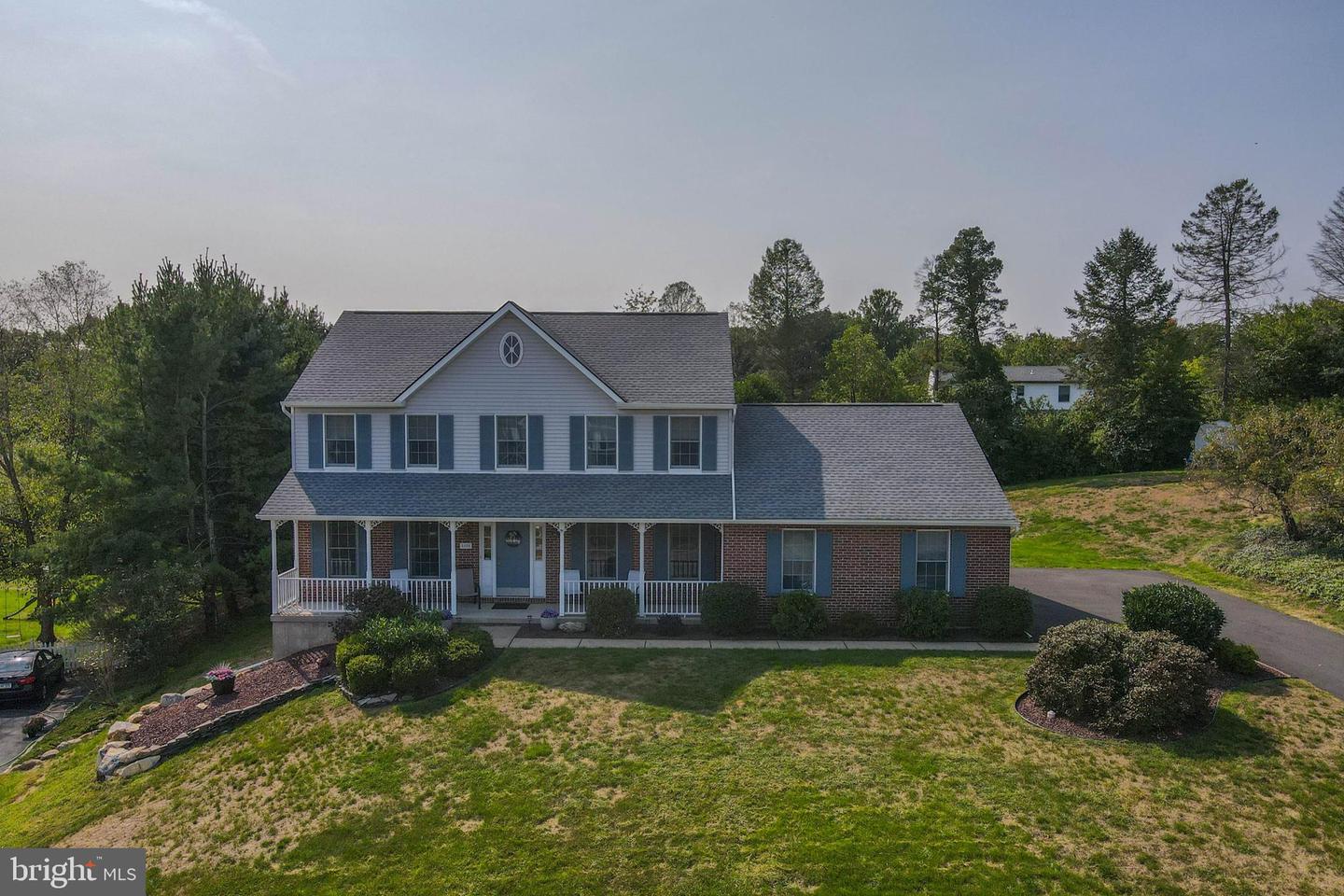 5450 Ashley Dr, Laurys Station, PA 18059 MLS PALH2004296 Coldwell