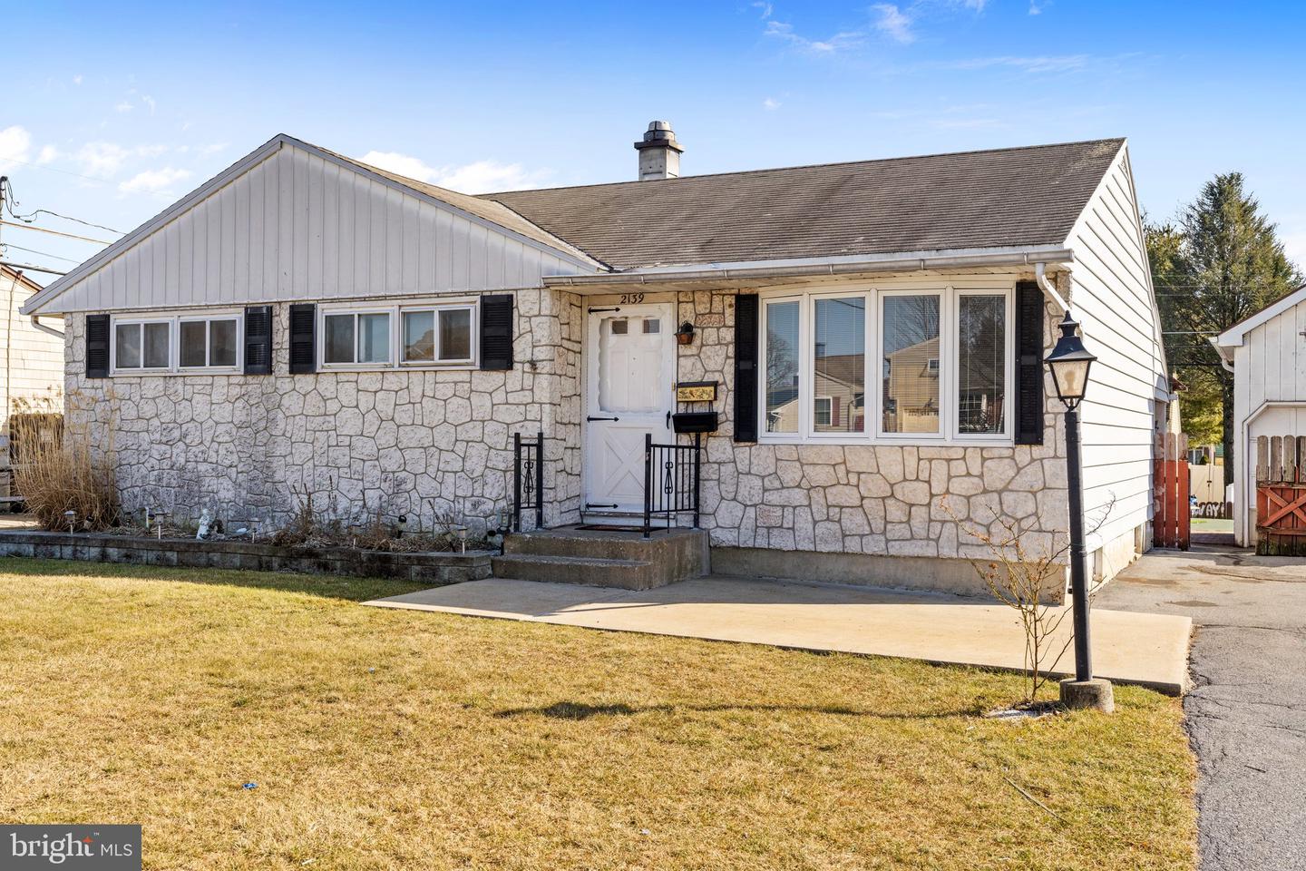 2139 Blossom Ln, Bethlehem, PA 18018 MLS PALH2005320 Coldwell Banker