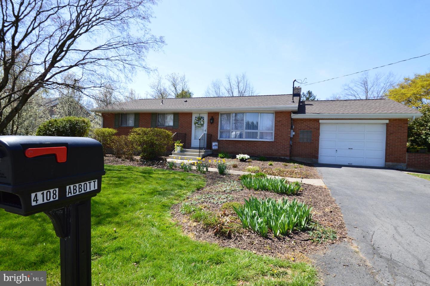 4108 Abbott St, Coopersburg, PA 18036 MLS PALH2005644 Coldwell Banker