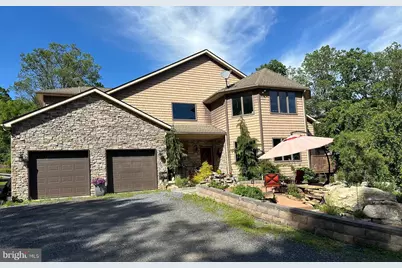 9127 N Loop Road, Slatington, PA 18080 - Photo 1