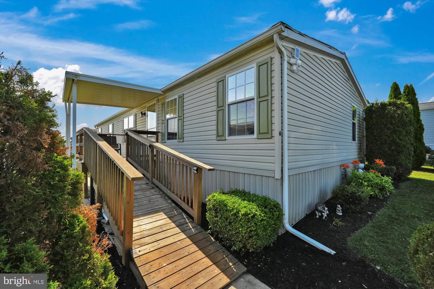 6 Pine St, Fredericksburg, PA 17026 MLS PALN2005614 Coldwell Banker