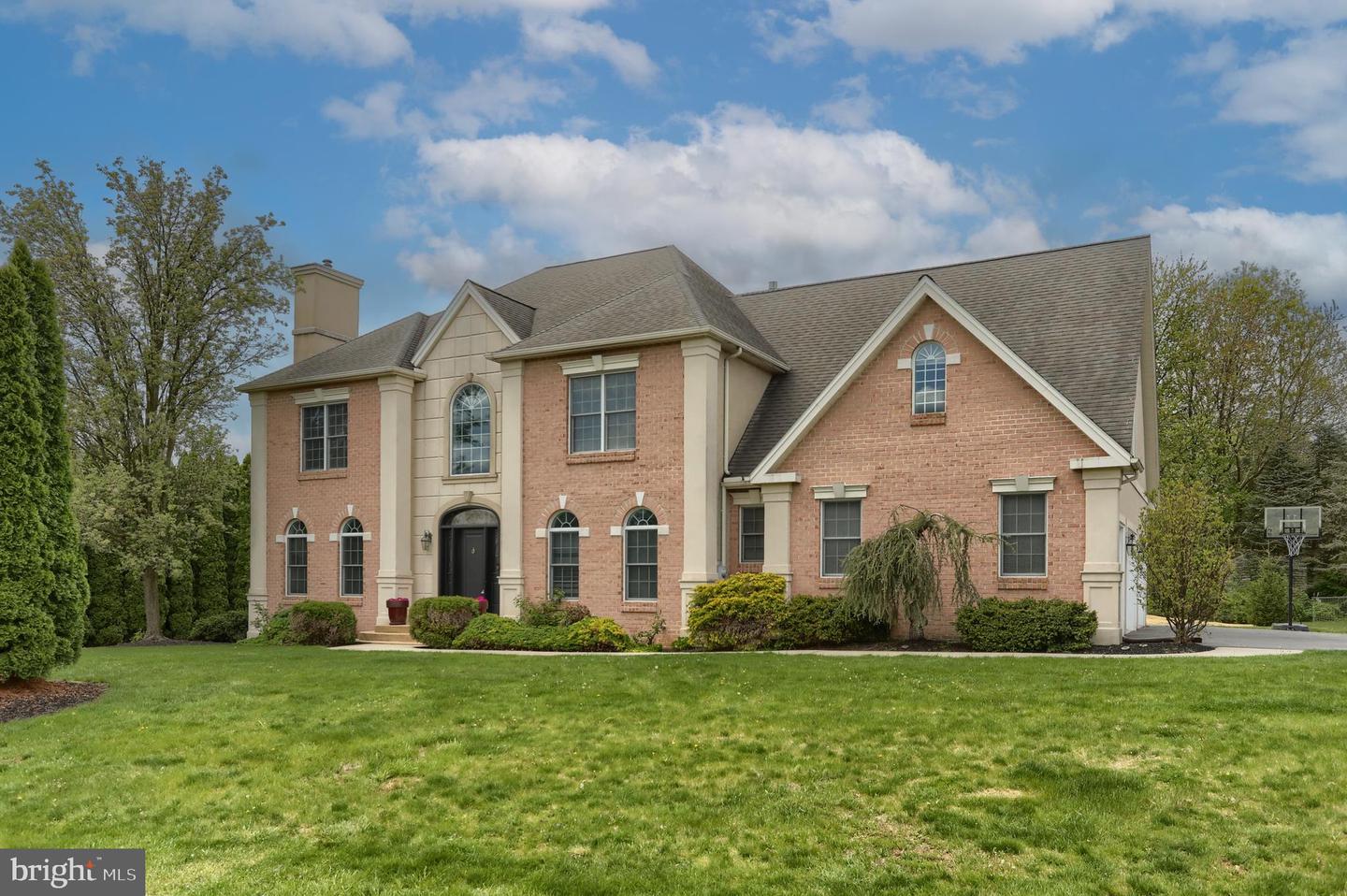 105 Club Terrace, Lebanon, PA 17042 MLS PALN2007772 Coldwell Banker