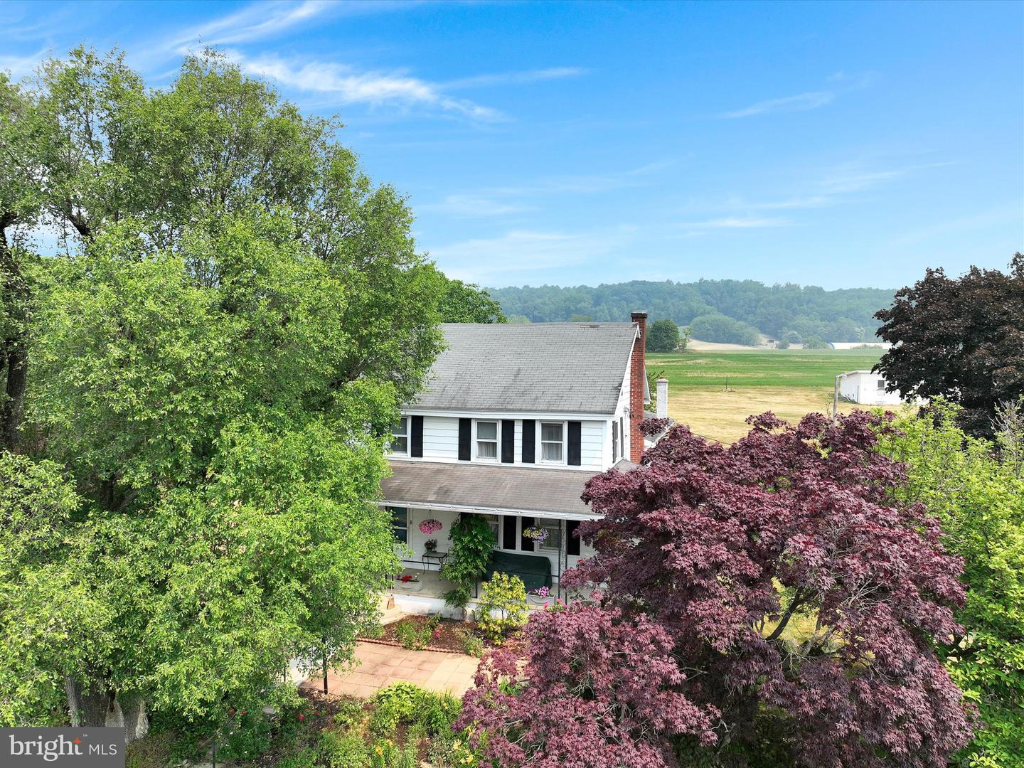 1377 Mountain Dr, Fredericksburg, PA 17026 MLS PALN2010348 Coldwell