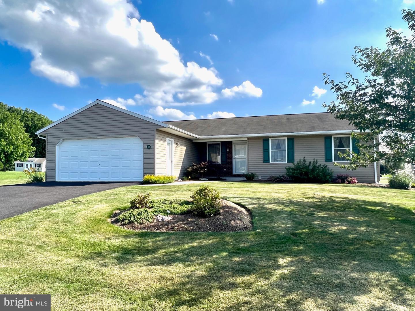 121 Sweetwater Ln, Newmanstown, PA 17073 MLS PALN2010610 Coldwell