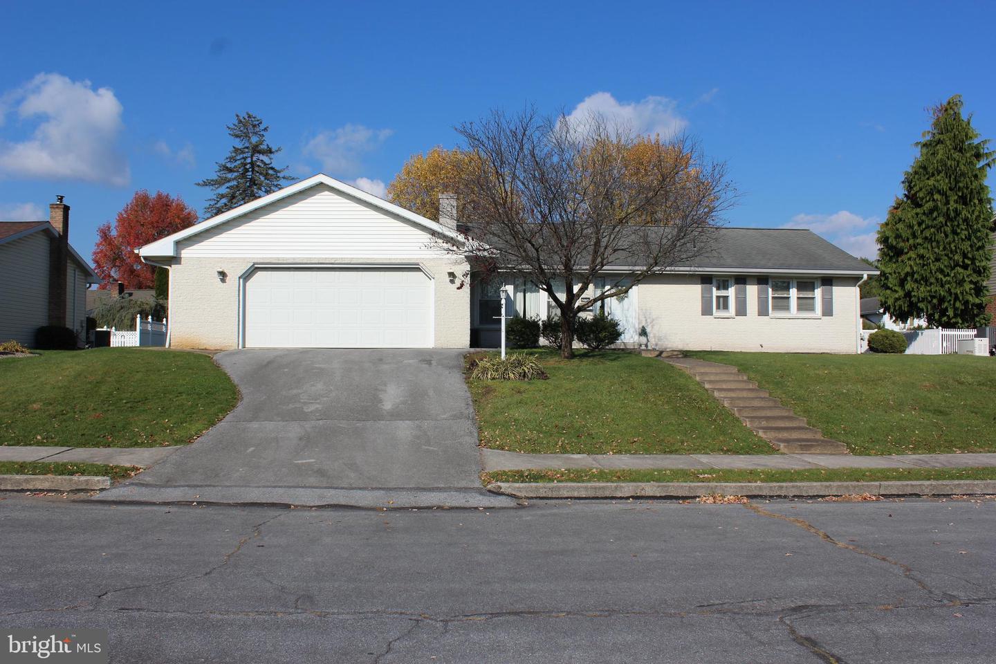 975 E Pine St, Palmyra, PA 17078 MLS PALN2012426 Coldwell Banker