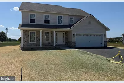 105 Dream Dr, Lebanon, PA 17046 - Photo 1