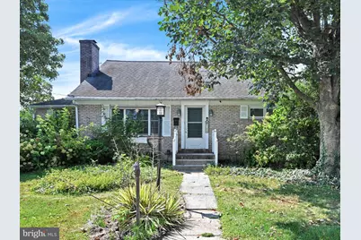 749 S 4th Avenue, Lebanon, PA 17042 - Photo 1