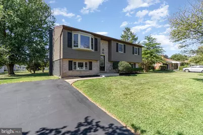 810 Oak Lane, Lebanon, PA 17046 - Photo 1