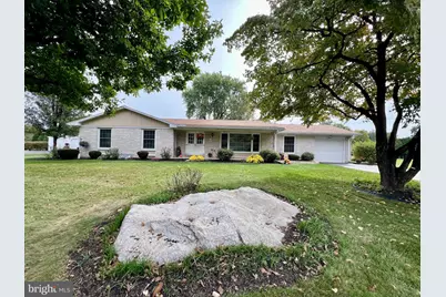 14 Pennwood Road, Lebanon, PA 17042 - Photo 1