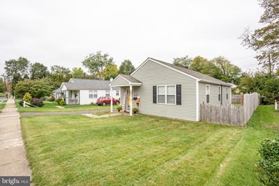 1212 Johnston Avenue - Photo 1