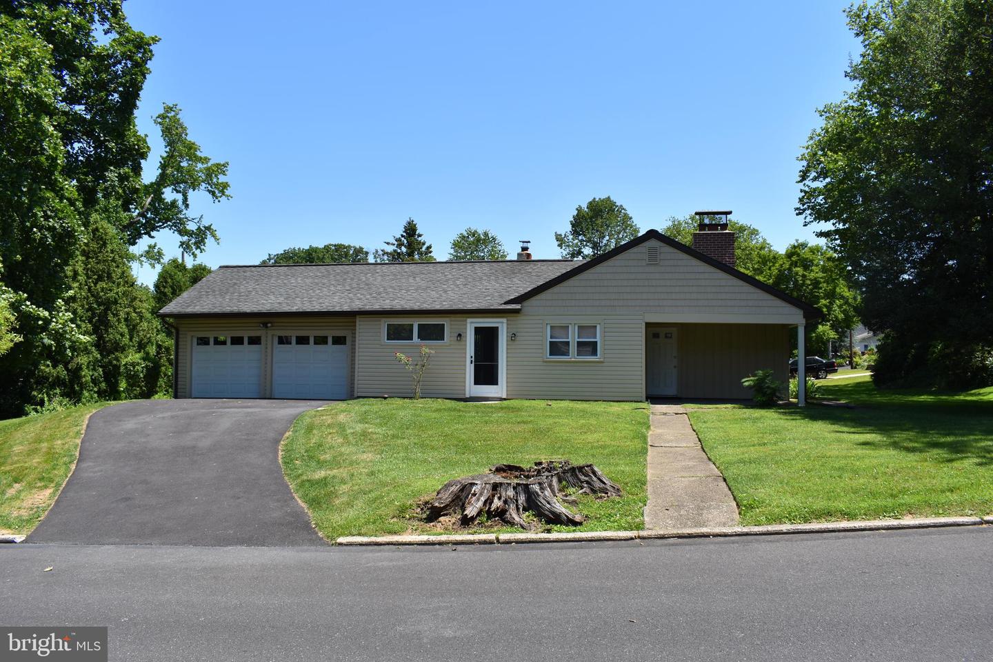 2037 Spring Mill Rd, Conshohocken, PA 19428 MLS PAMC2001356 Coldwell Banker