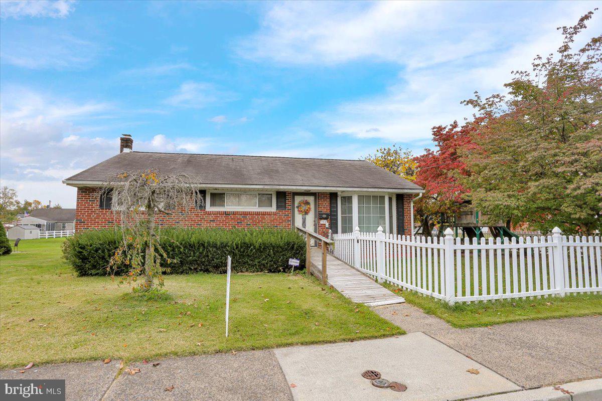 732 Center, Stowe, PA 19464 MLS PAMC2015522 Coldwell Banker