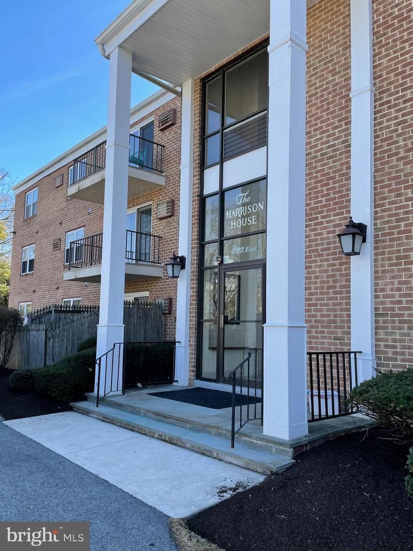 222 E Montgomery Ave 201, Ardmore, PA 19003 MLS PAMC2031246