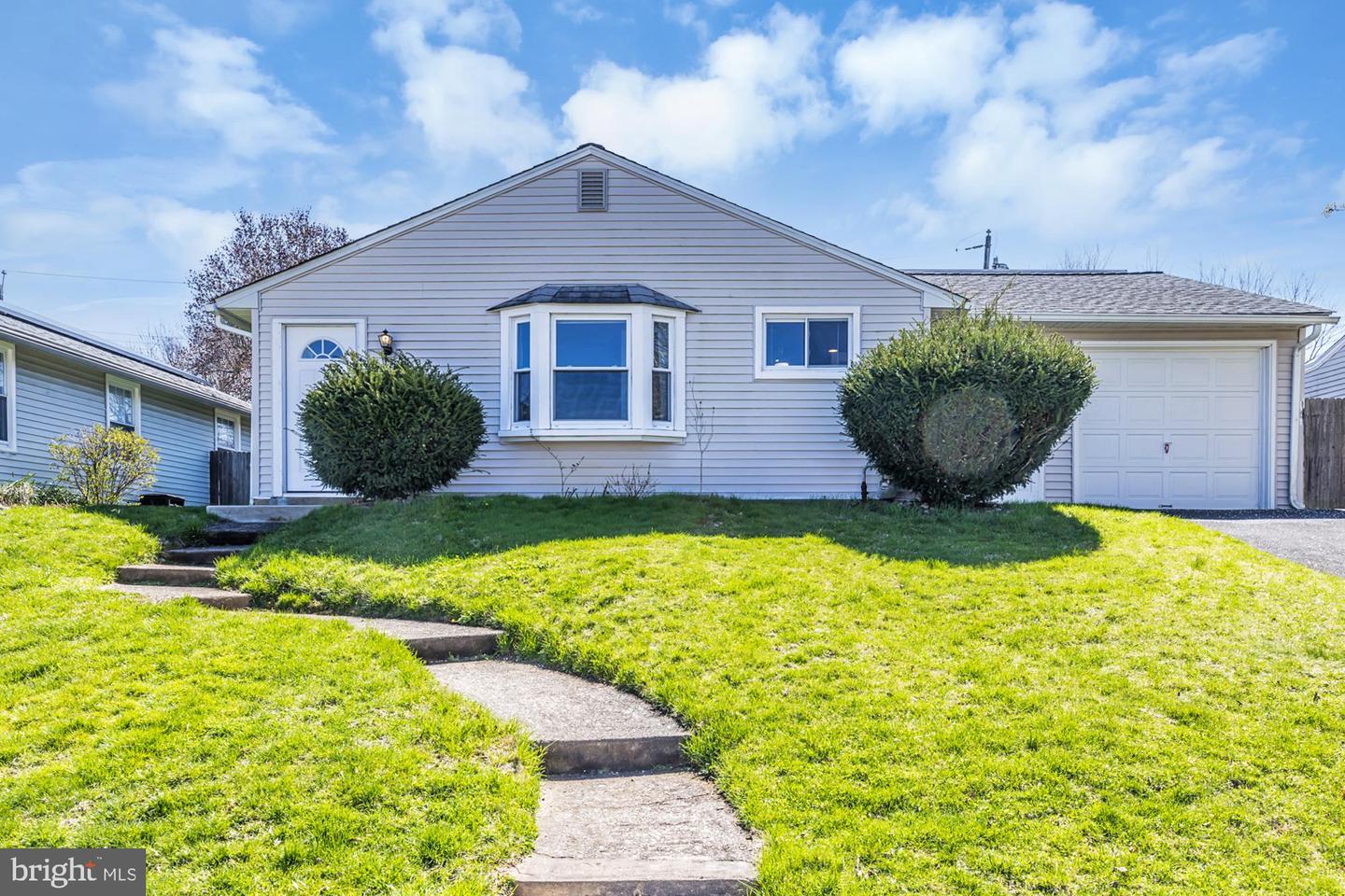 27 Wyndmoor Dr, Glenside, PA 19038 MLS PAMC2032986 Coldwell Banker