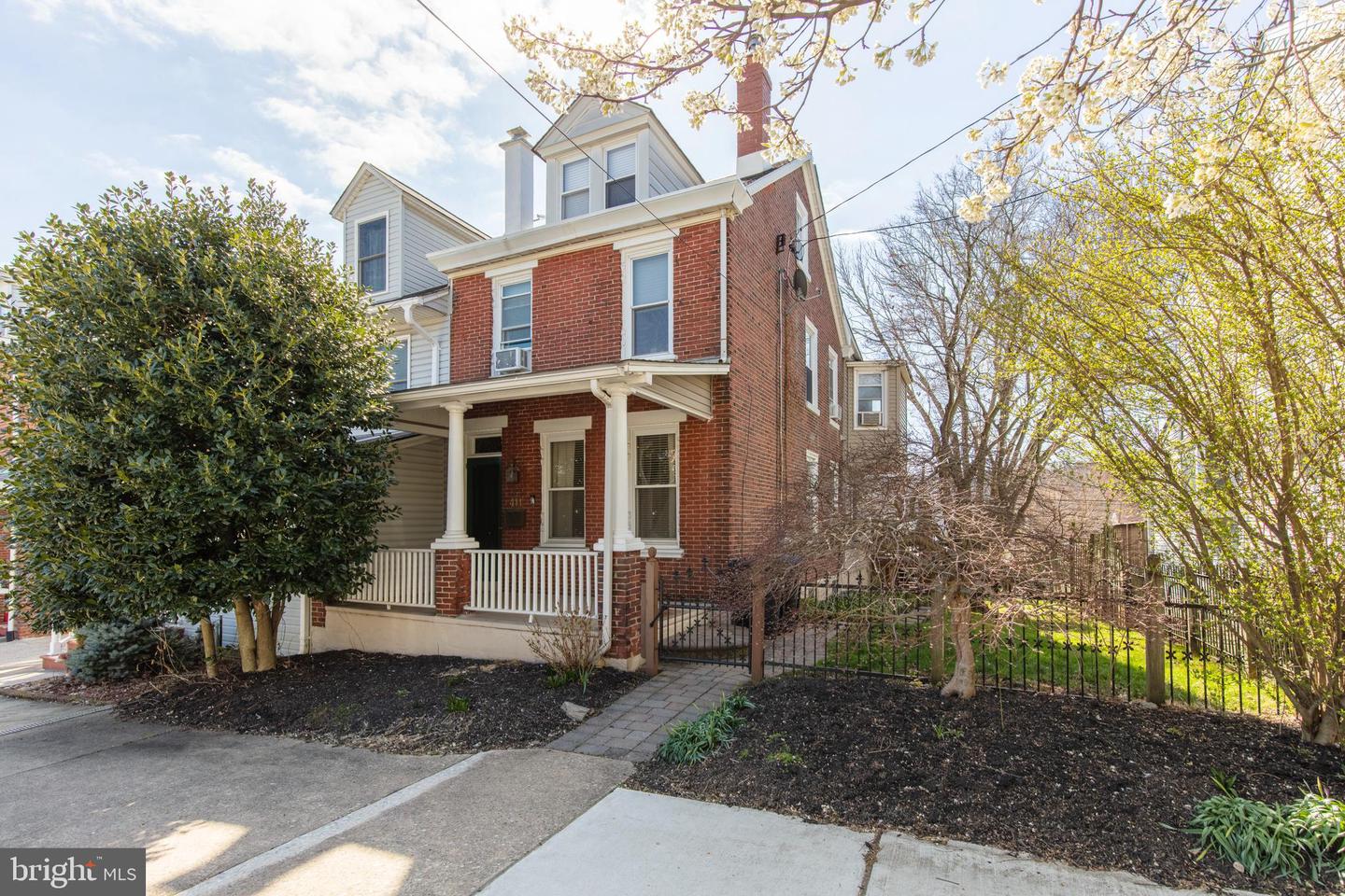 411 Spring Mill Ave, Conshohocken, PA 19428 MLS PAMC2033894