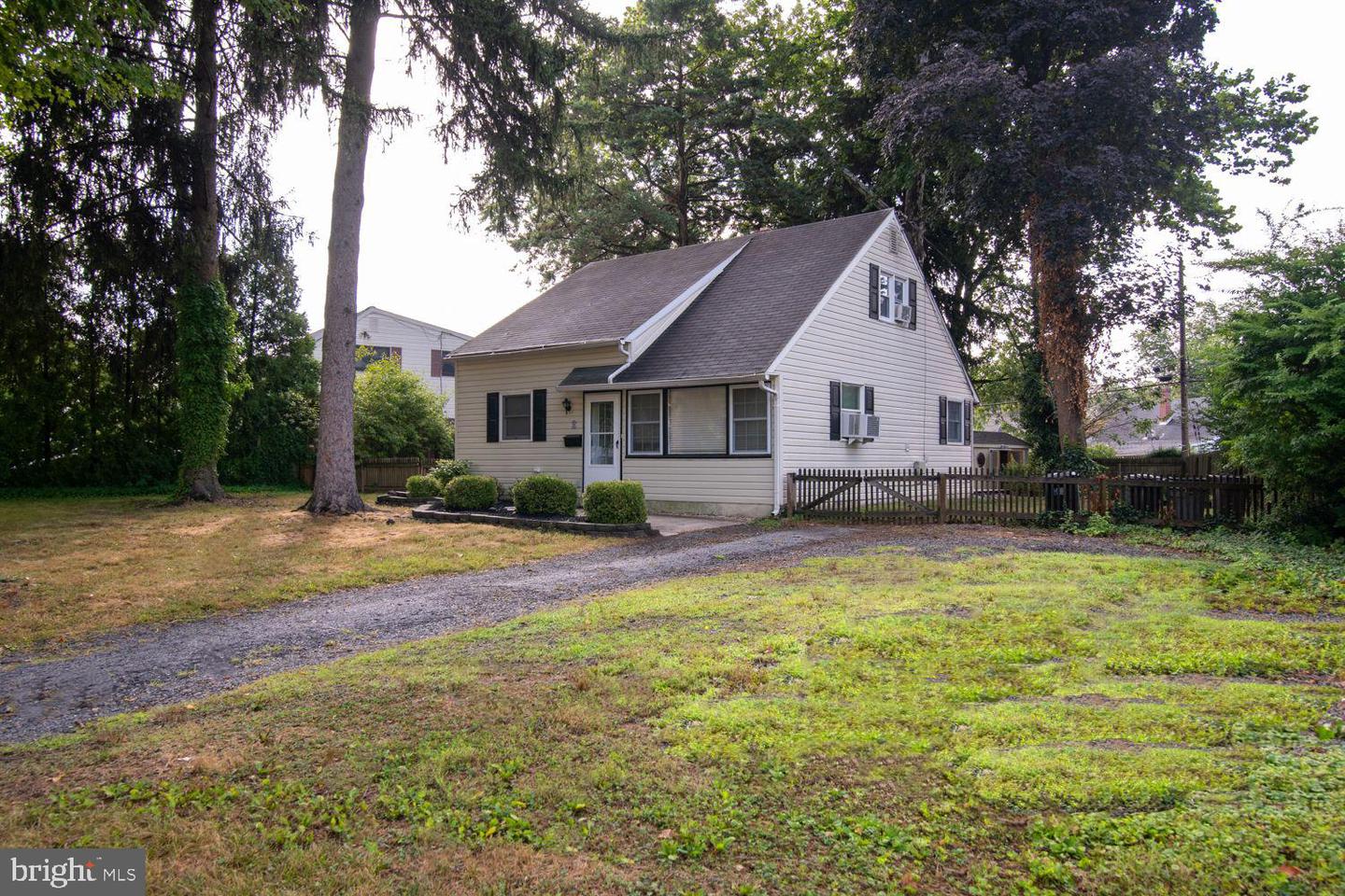 2 Park Ave, Hatboro, PA 19040 MLS PAMC2050020 Coldwell Banker