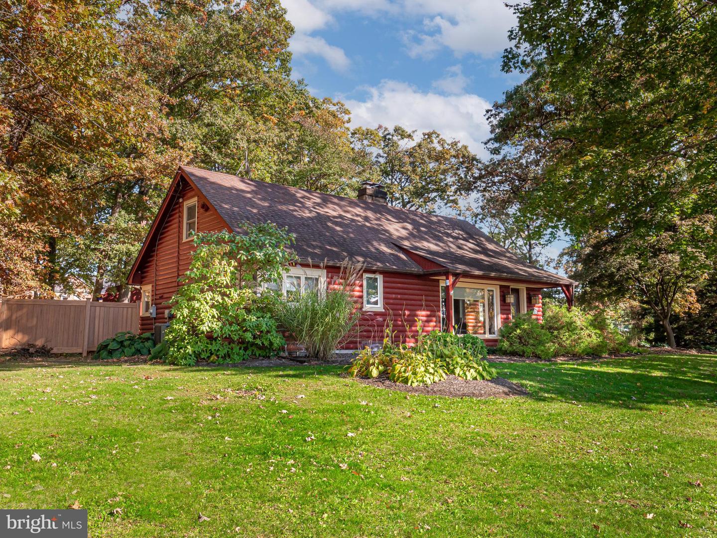 633 Meetinghouse Rd, Harleysville, PA 19438 MLS PAMC2055008