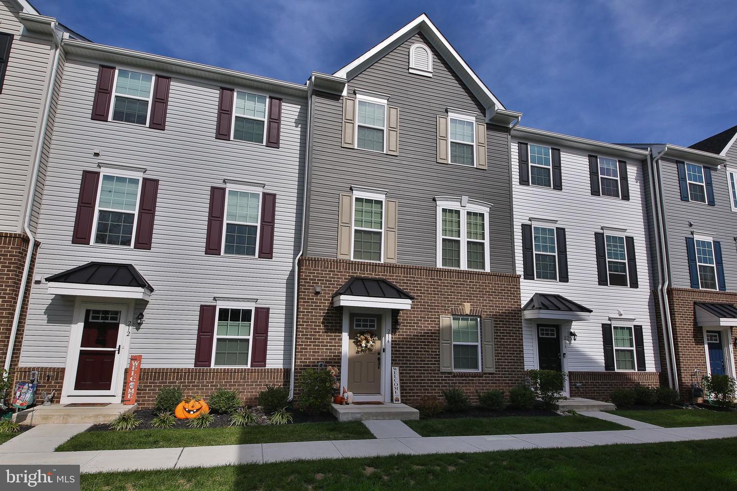 214 Bamboo Dr, Lansdale, PA 19446 MLS PAMC2055334 Coldwell Banker