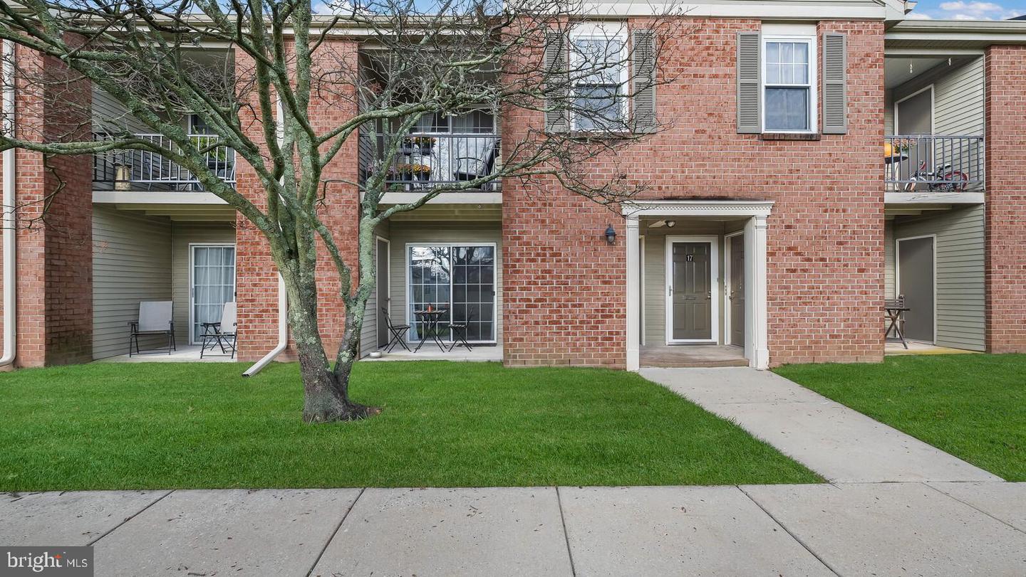 15 Hastings Dr, Blue Bell, PA 19422 MLS PAMC2058198 Coldwell Banker