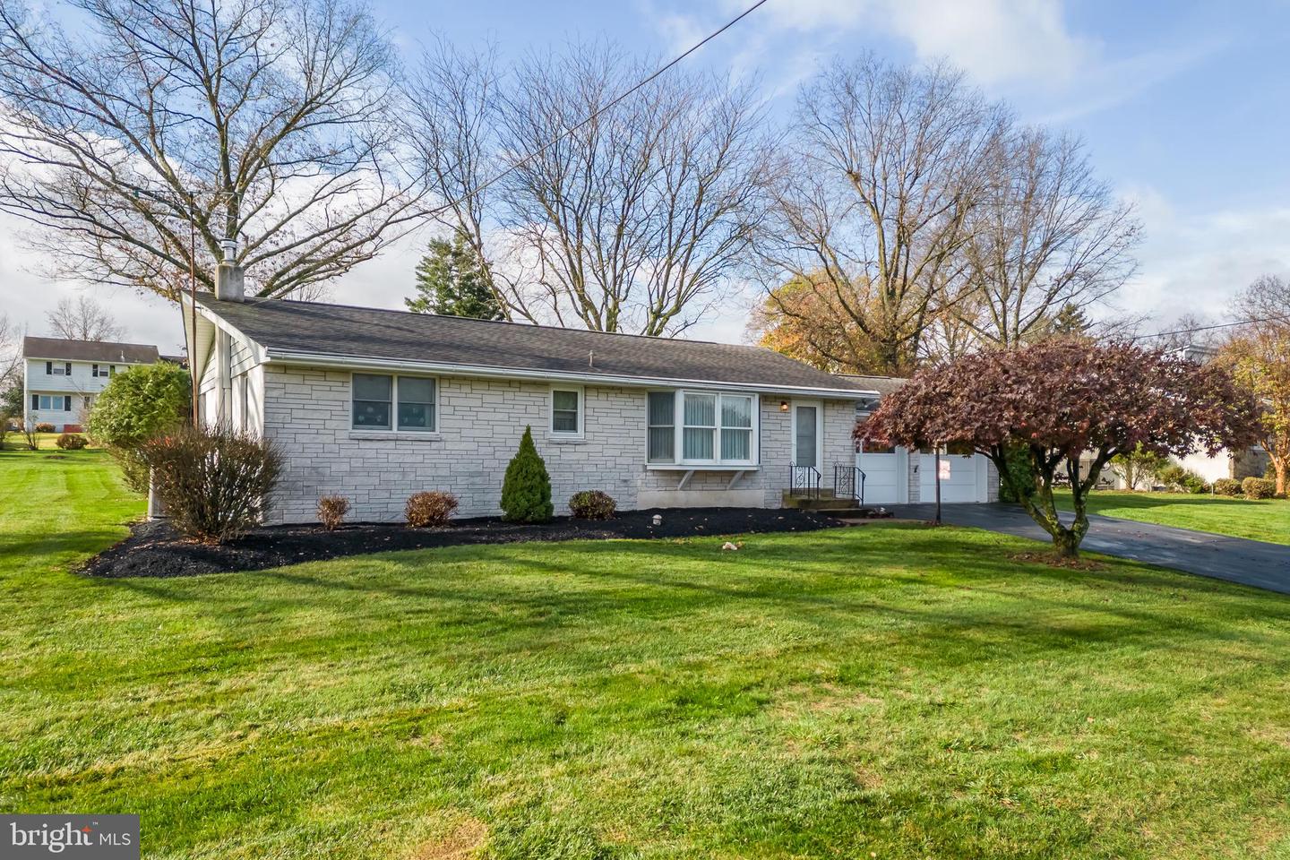 1707 Lakeshore Dr, Pennsburg, PA 18073 MLS PAMC2058268 Coldwell Banker