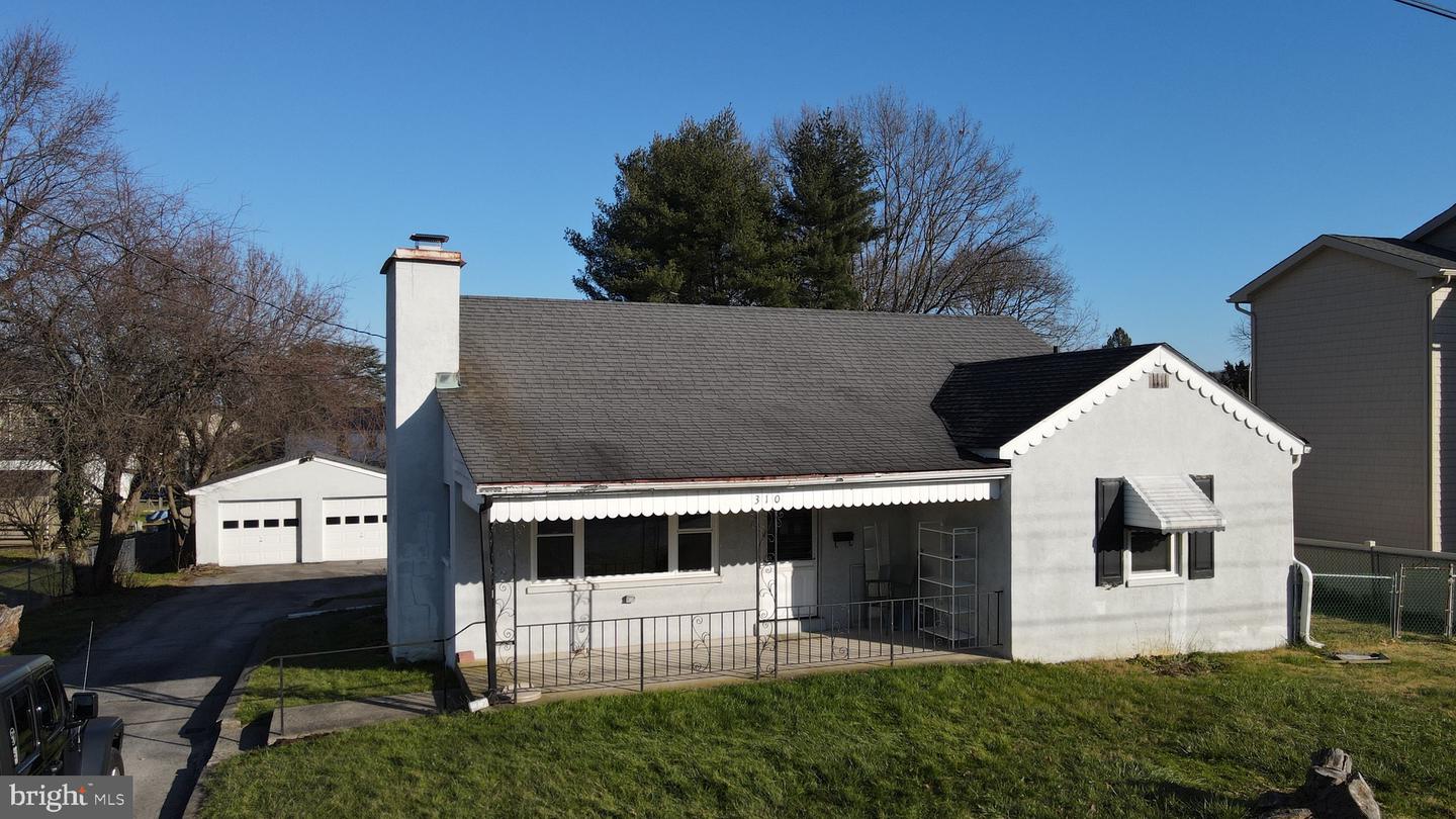 310 Roberts Ave, Conshohocken, PA 19428 MLS PAMC2059156 Coldwell Banker