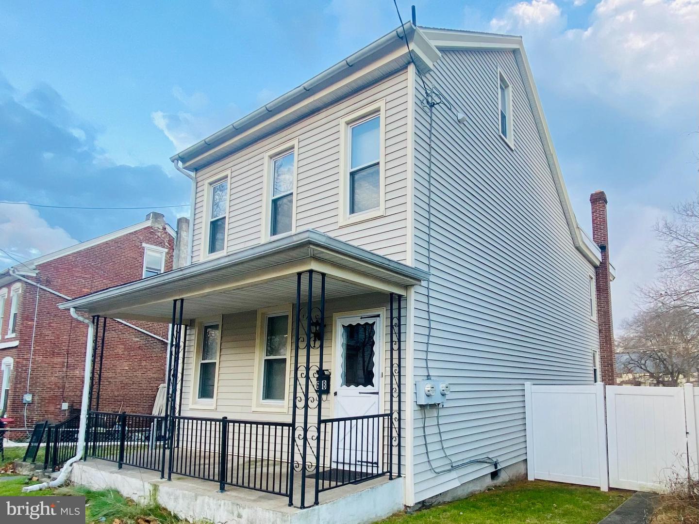 668 Walnut St, Pottstown, PA 19464 MLS PAMC2060936 Coldwell Banker