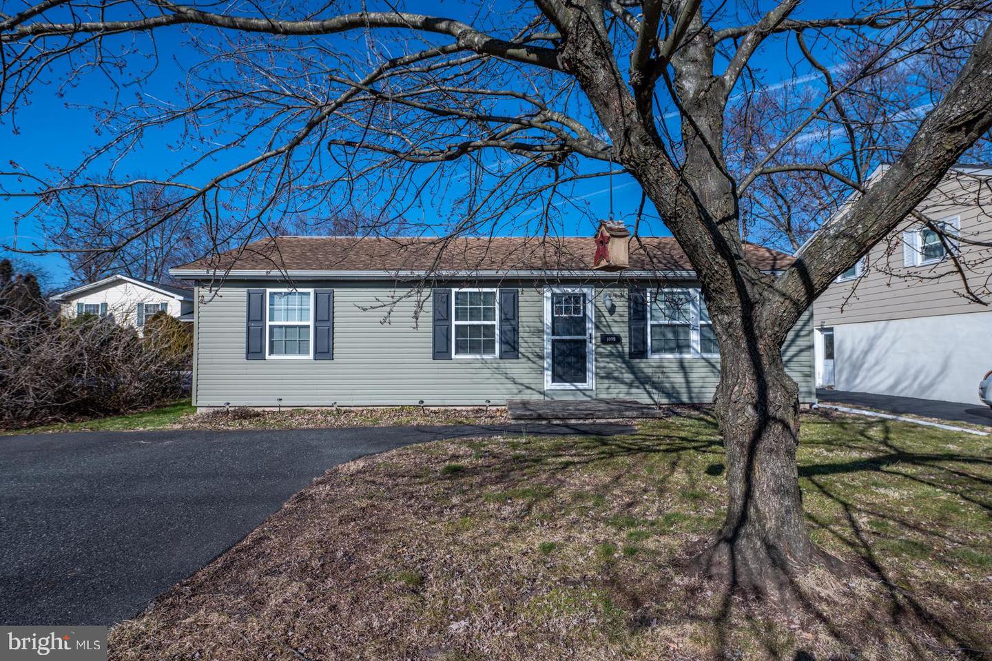 1009 Glasgow St, Pottstown, PA 19464 MLS PAMC2062574 Coldwell Banker