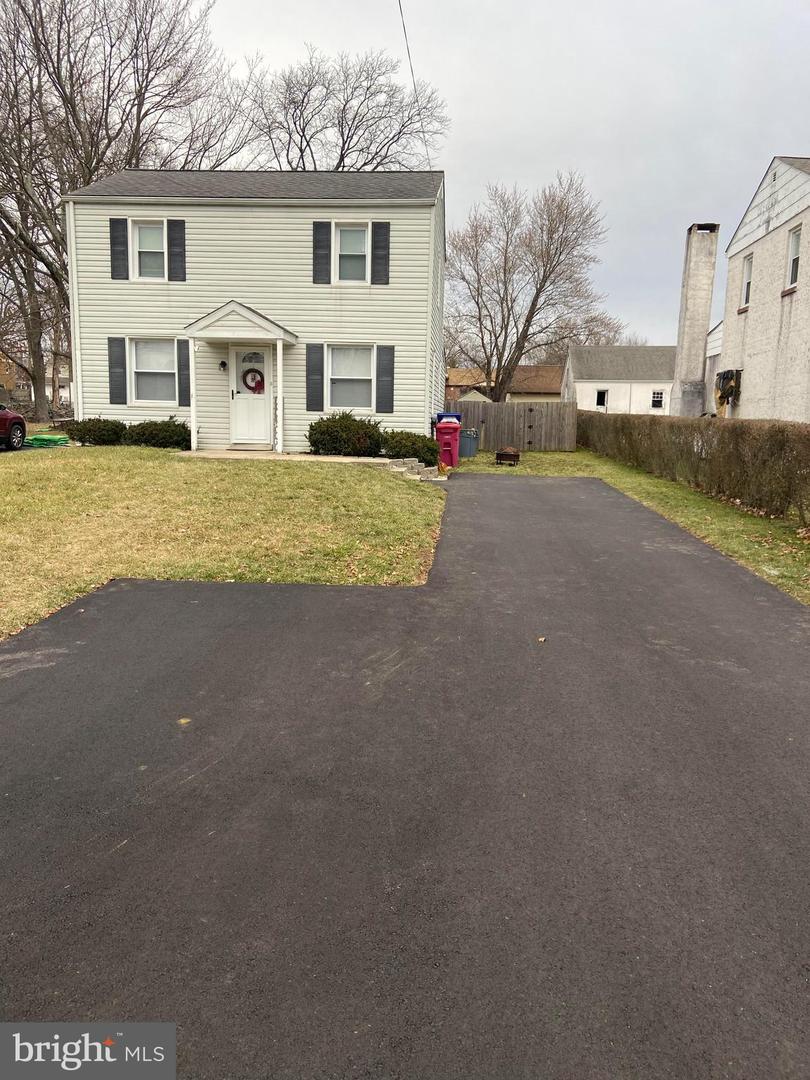 121 Hollywood Ave, Eagleville, PA 19403 MLS PAMC2062618 Coldwell Banker